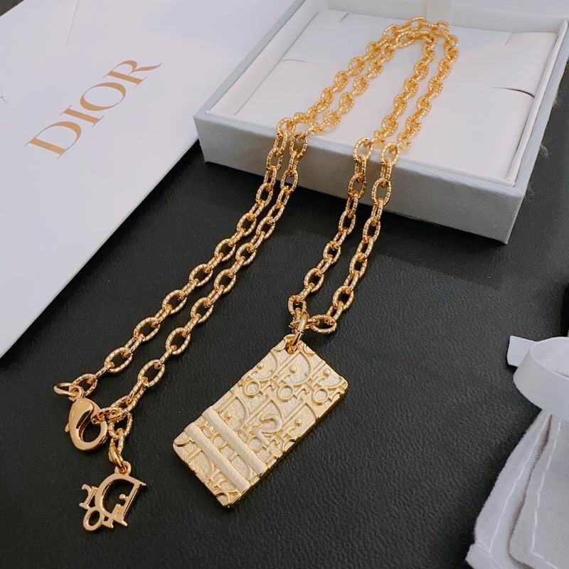 Dior Necklace 04lyr231